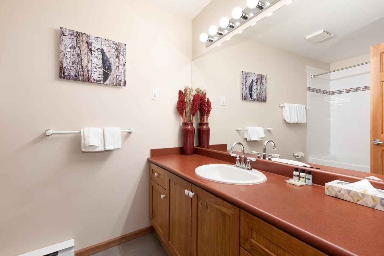 Deer Run By Whistler Premier Apartment Ngoại thất bức ảnh
