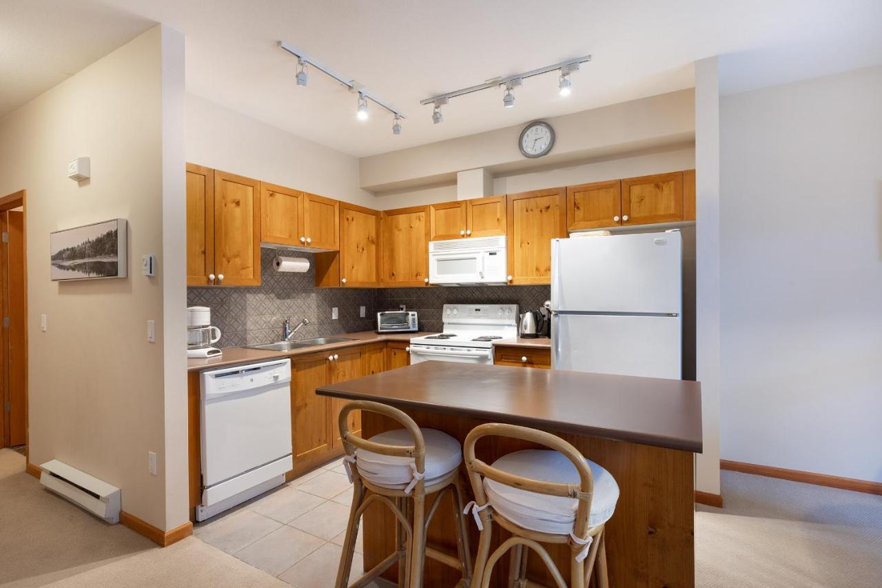 Deer Run By Whistler Premier Apartment Ngoại thất bức ảnh